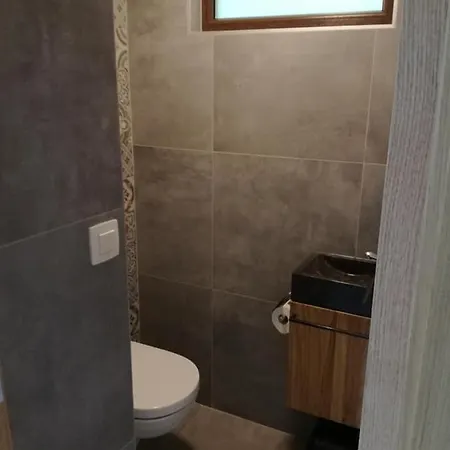 Du Dry La Roche. *